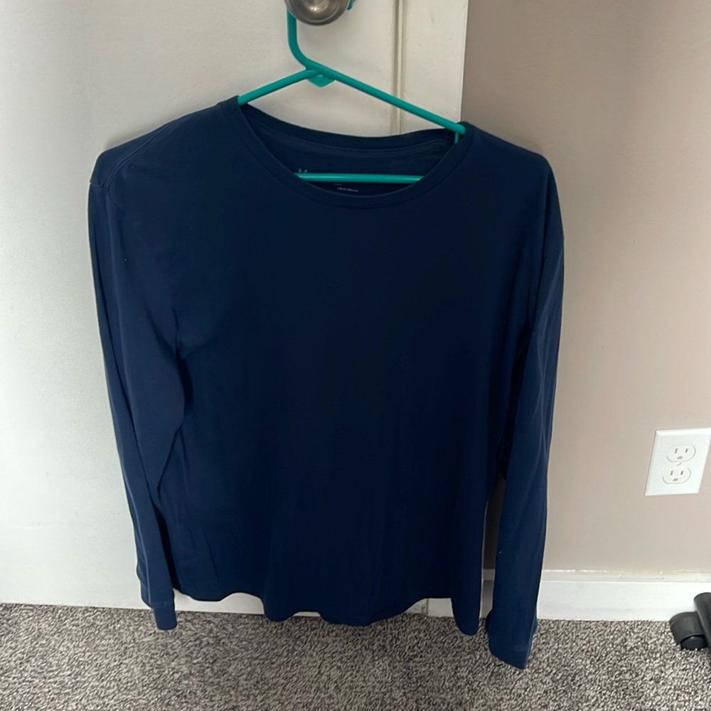 Under Armour Long Sleeve T-Shirt Large Blue Like New